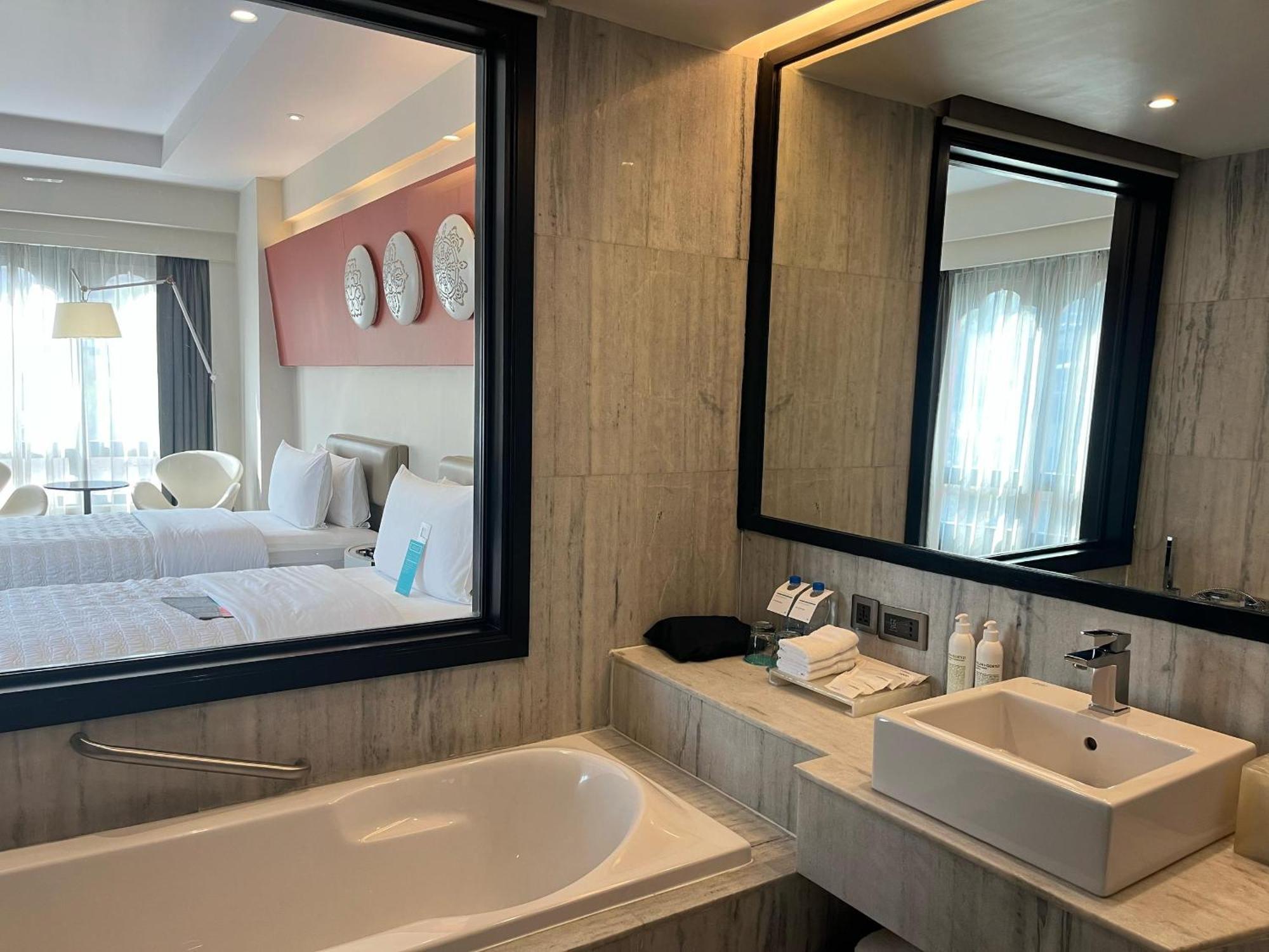 Le Meridien Thimphu Zewnętrze zdjęcie